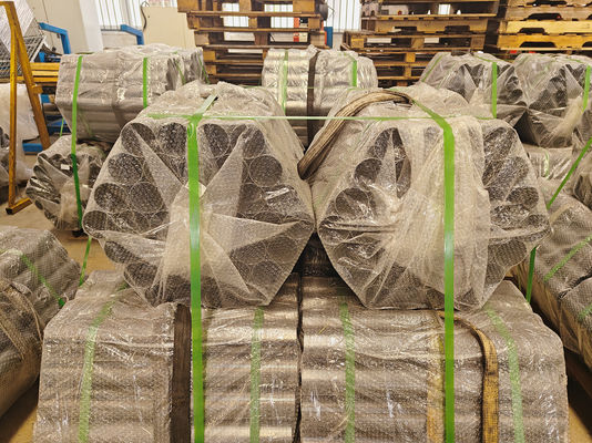 kaufen Vorgefärbte Stahlspule mit Rückbeschichtungsdicke 5-7μm, Breite 700-1250mm und Coil ID 508/610mm für industrielle Anwendungen online manufacture