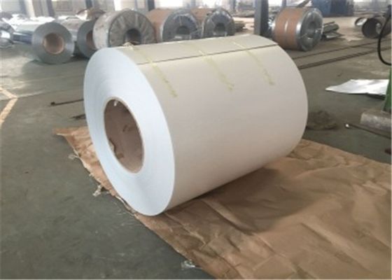 kaufen SGCH Z120 vorgefärbte Stahlspule mit 0,70 mm Dicke für Dachplatten und Gebäudeanwendungen online manufacture